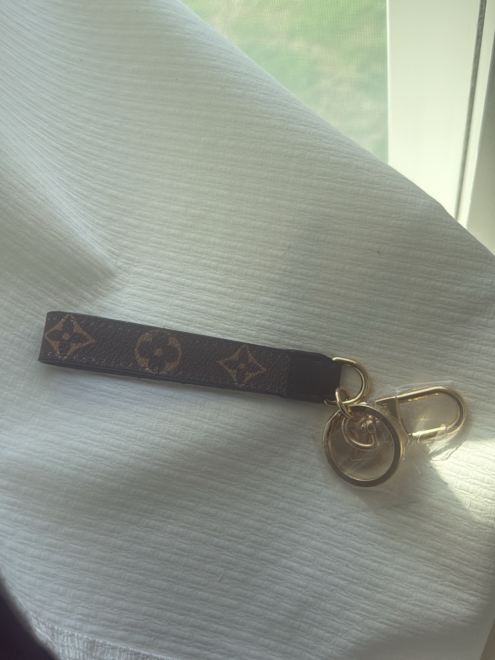 LV Chain